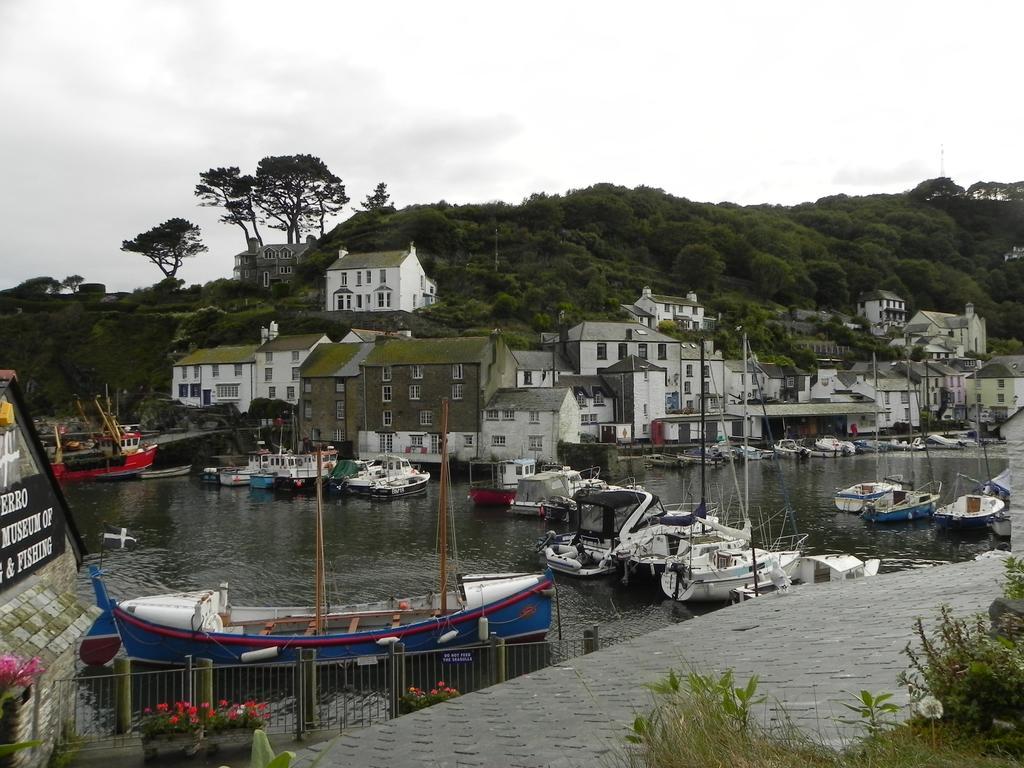 Gunnado St Austell Quarto foto